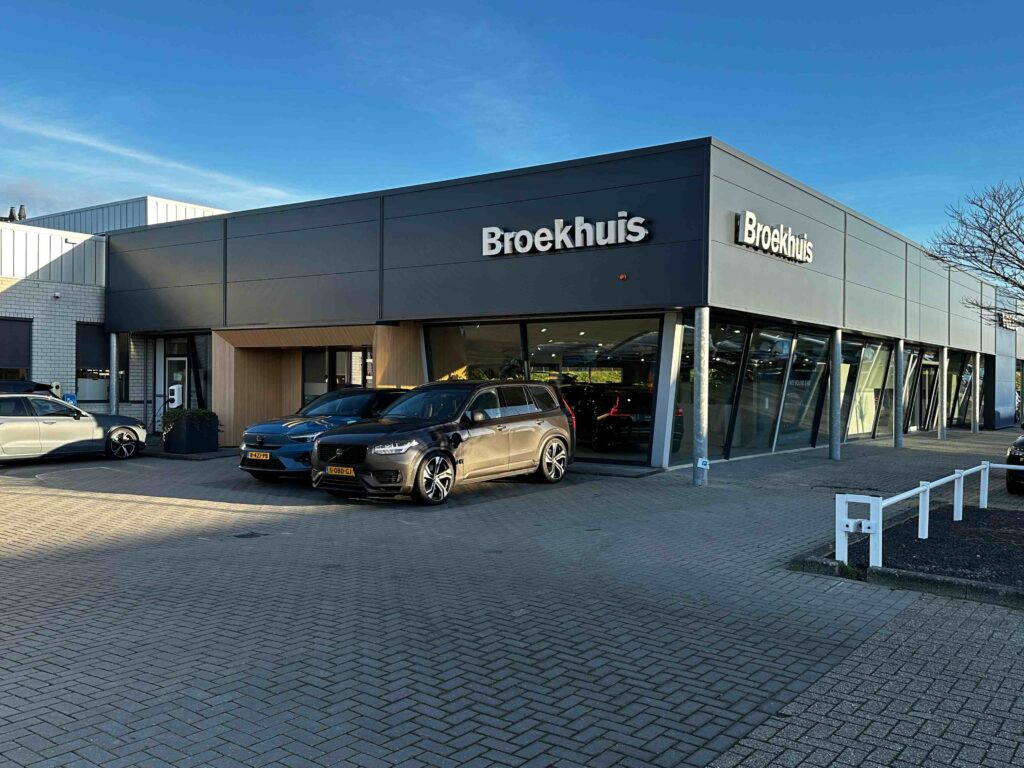 ‘De mens staat centraal’ ZakeNN